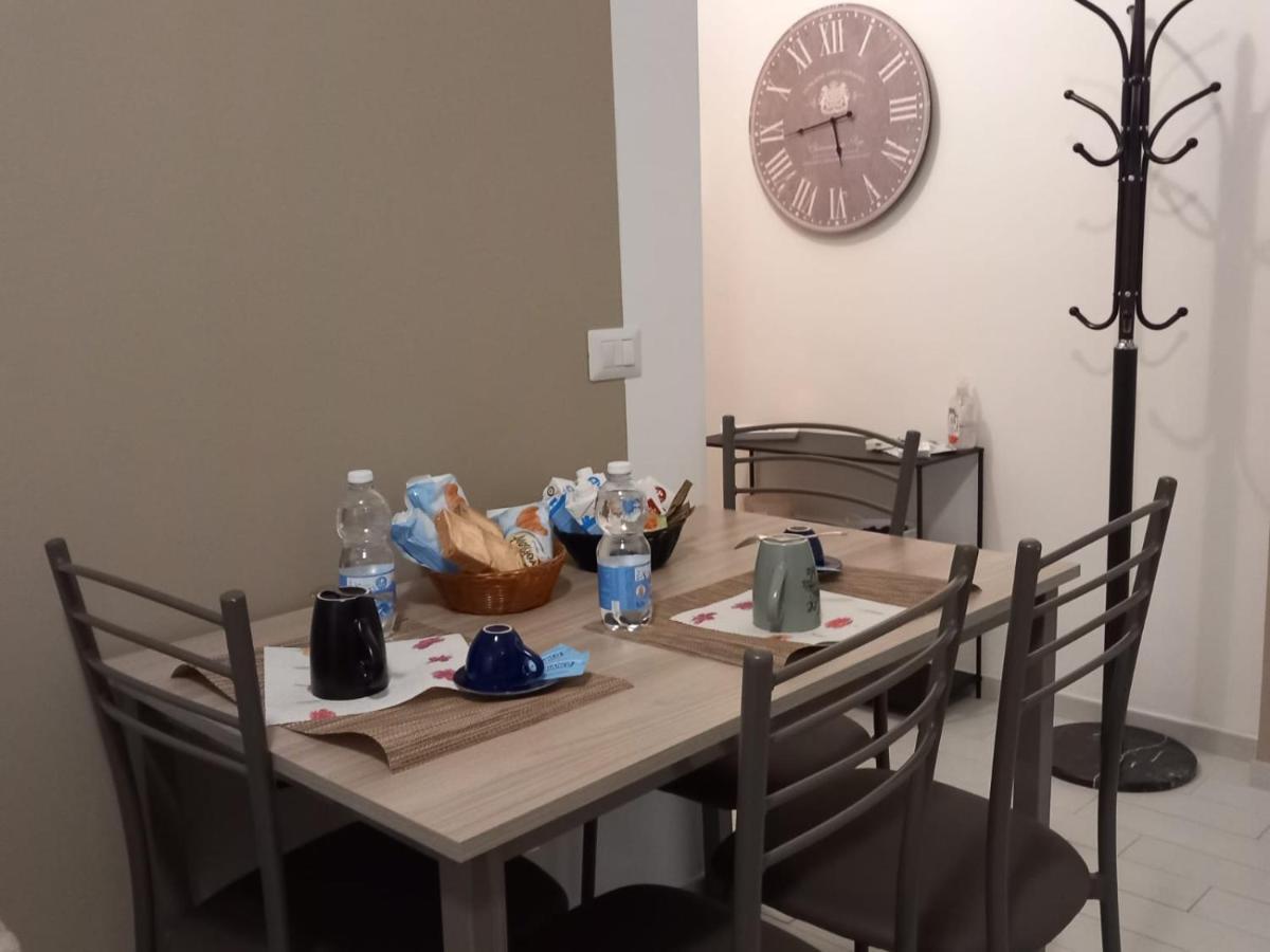 Ferienwohnung La Casa Di Marta Corsico Exterior foto